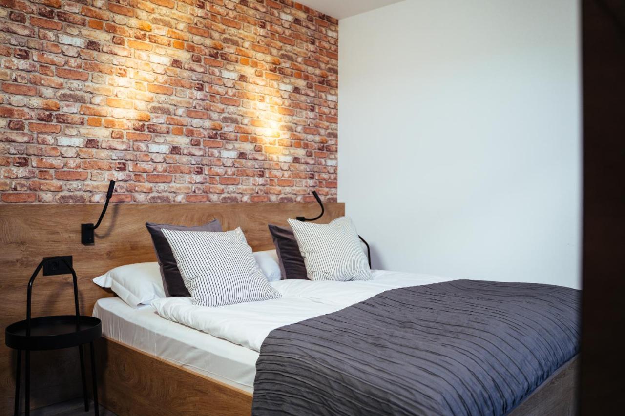 Hotel Buzinel Estate Dobrovo Zewnętrze zdjęcie