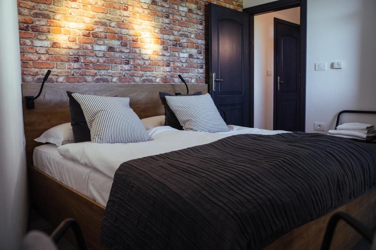 Hotel Buzinel Estate Dobrovo Zewnętrze zdjęcie