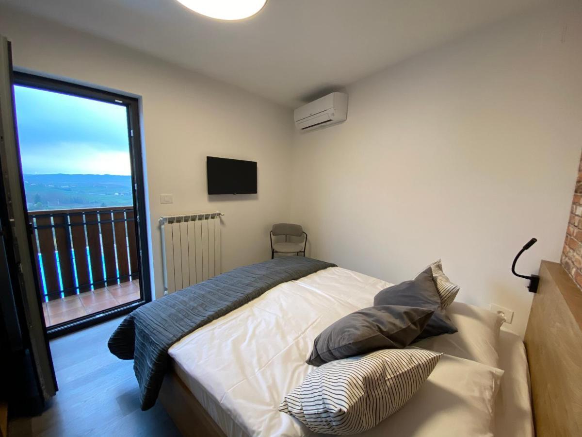 Hotel Buzinel Estate Dobrovo Zewnętrze zdjęcie