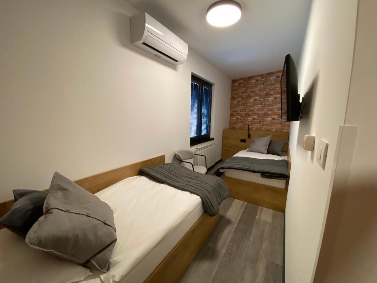 Hotel Buzinel Estate Dobrovo Zewnętrze zdjęcie